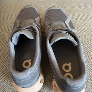 Last chance donating to charity soon On cloud 5 size 11 excellent condition